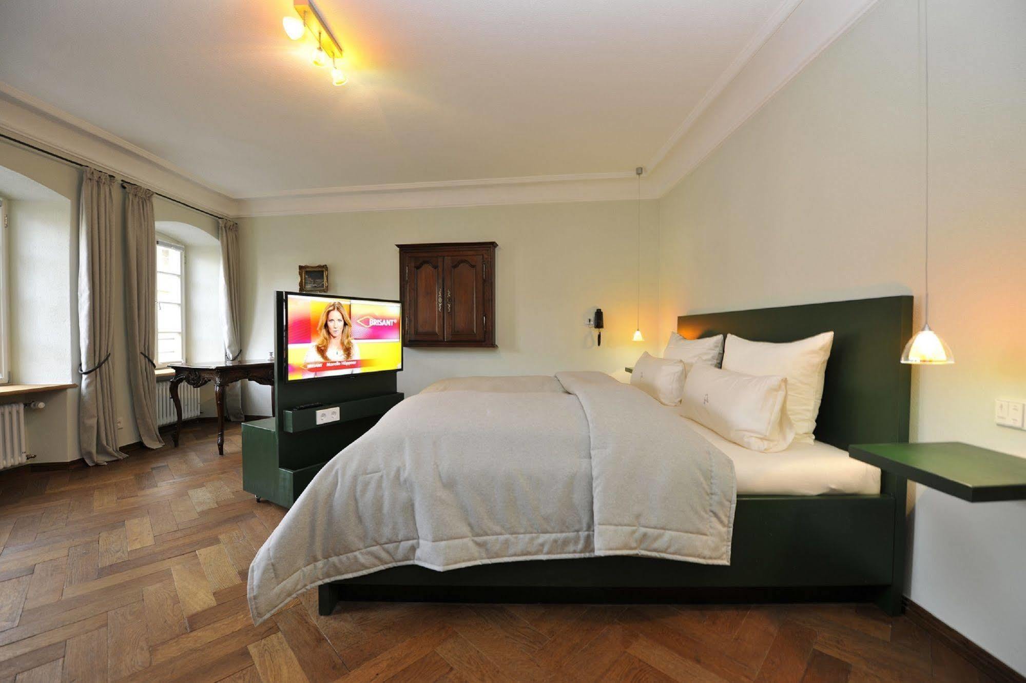 Romantik Hotel Meisenheimer Hof Ngoại thất bức ảnh